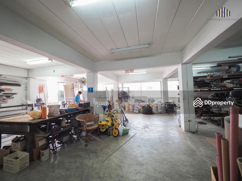 ขายอาคารสำนักงาน ติดถนนสุทธิสารวินิจฉัย-รัชดา 104 ตร.ว. พื้นที่ใช้สอย 1600 ตร.ม. 5 ชั้น 