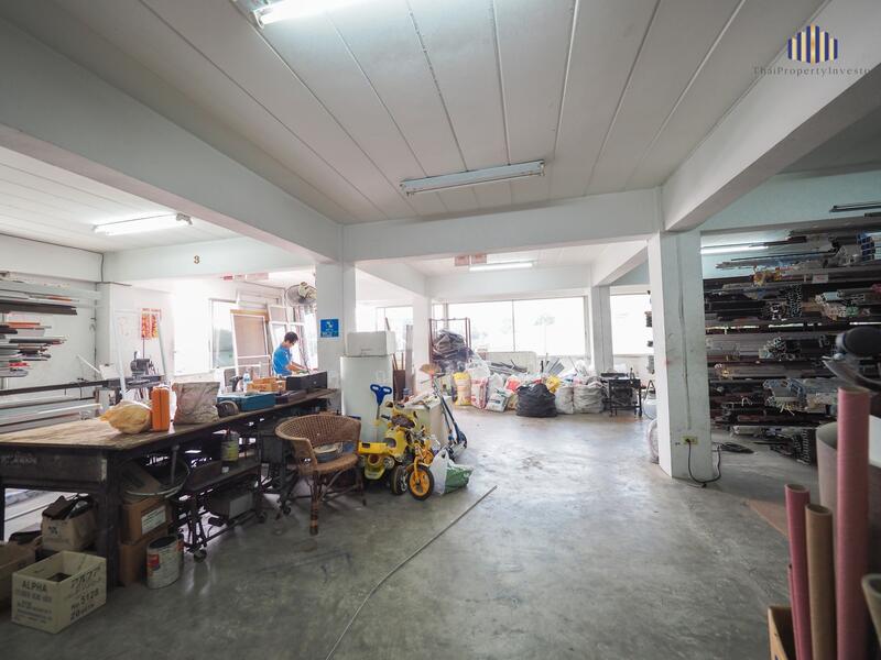 For Sale - ขายอาคารสำนักงานทำเลทองติดถนนสุทธิสารวินิจฉัย-รัชดา พื้นที่ 104 ตร.ว.จำนวน 5 ชั้น ลิฟต์ 1 ตัว, Bangkok