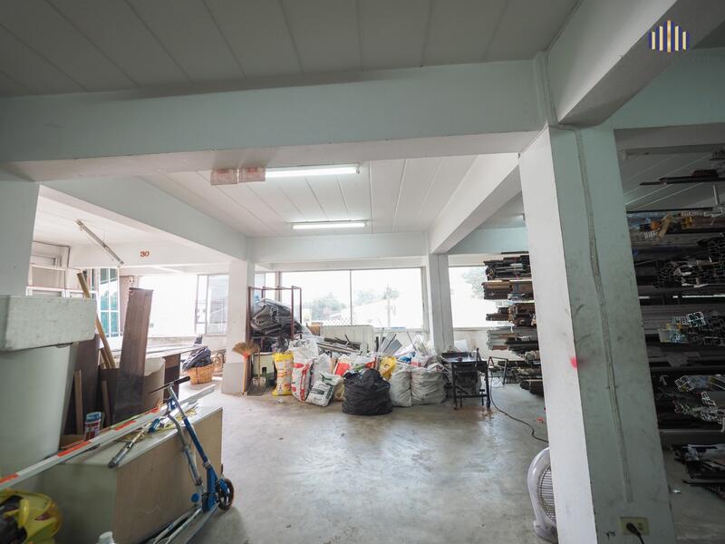 For Sale - ขายอาคารสำนักงานทำเลทองติดถนนสุทธิสารวินิจฉัย-รัชดา พื้นที่ 104 ตร.ว.จำนวน 5 ชั้น ลิฟต์ 1 ตัว, Bangkok