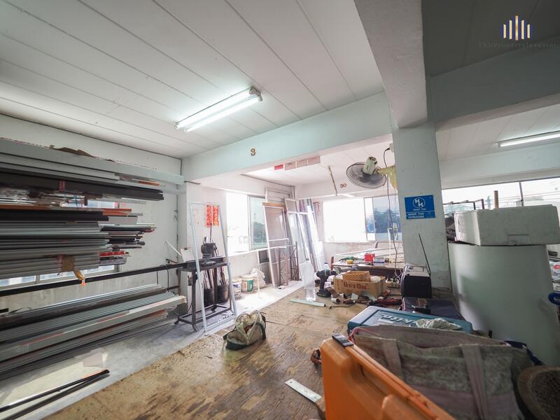 For Sale - ขายอาคารสำนักงานทำเลทองติดถนนสุทธิสารวินิจฉัย-รัชดา พื้นที่ 104 ตร.ว.จำนวน 5 ชั้น ลิฟต์ 1 ตัว, Bangkok