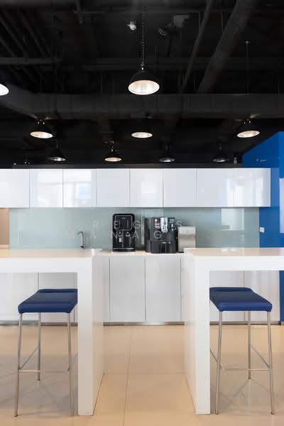 Royal Phuket Marina, Phuket, Thepkasattri Road, Ko Kaeo, Muang Phuket, Phuket, , 120 sqm, Office Space For Rent, by Regus Management (Thailand) Co., Ltd., 10765939 - DDproperty.com