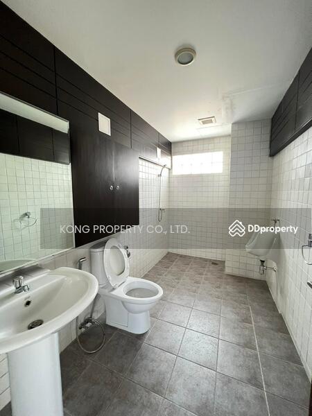 ให้เช่าโกดัง พร้อมสำนักงาน พระโขนง กรุงเทพ ใกล้BTSปุณณวิถี, Bangkok, Bang Chak, Phra Khanong, Bangkok, , 1,000 sqm, Warehouse/Factory For Rent, by Jakarin Houpramong, 10766781 - DDproperty.com