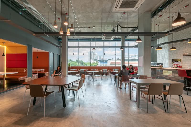 Summer Hill, Bangkok, 1106 Sukhumvit Road, Phra Kanong, Khlong Toei, Bangkok, , 75 sqm, Office Space For Rent, by Regus Management (Thailand) Co., Ltd., 10769001 - DDproperty.com