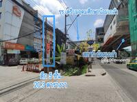 ขาย - ขาย ตึก อาคารพาณิชย์ 5 ชั้น 20.3 ตร.ว. ติดถนนรามคำแหง ใกล้สถานีรถไฟฟ้าสายสีส้ม สถานีน้อมเกล้า, กรุงเทพ