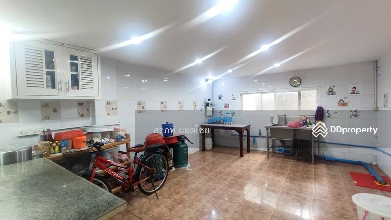 ขาย - ขาย ตึก อาคารพาณิชย์ 5 ชั้น 20.3 ตร.ว. ติดถนนรามคำแหง ใกล้สถานีรถไฟฟ้าสายสีส้ม สถานีน้อมเกล้า, กรุงเทพ