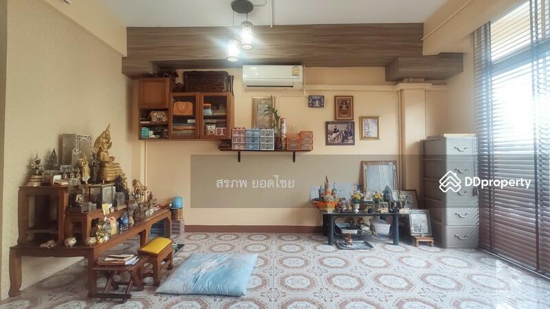 ขาย - ขาย ตึก อาคารพาณิชย์ 5 ชั้น 20.3 ตร.ว. ติดถนนรามคำแหง ใกล้สถานีรถไฟฟ้าสายสีส้ม สถานีน้อมเกล้า, กรุงเทพ