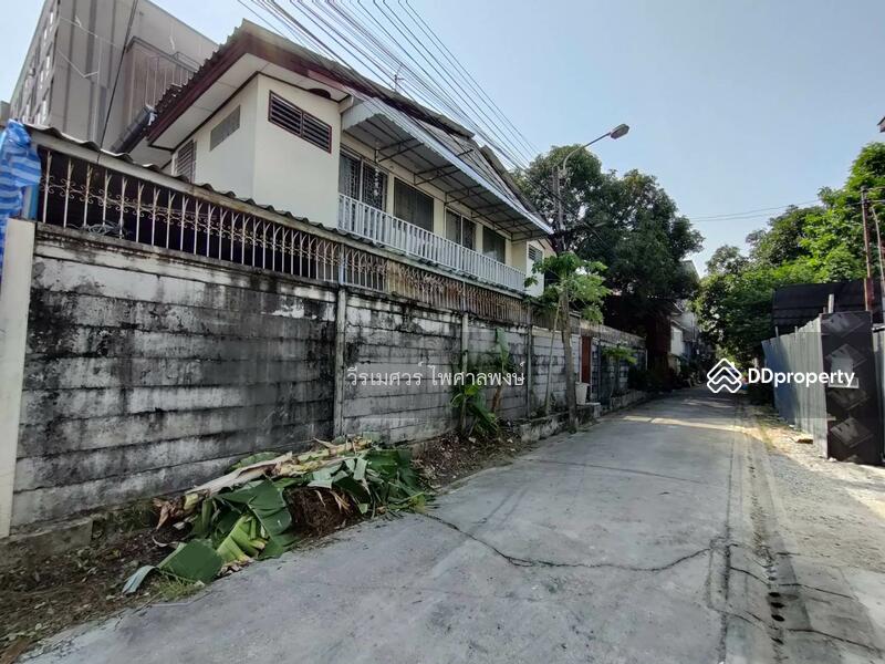 ขายที่ดิน ถนนสุขุมวิท ใกล้สถานีรถไฟฟ้า BTS (เหมาะสร้าง บ้าน และ สำนักงาน) 182.9 ตารางวา หน้ากว้าง 21