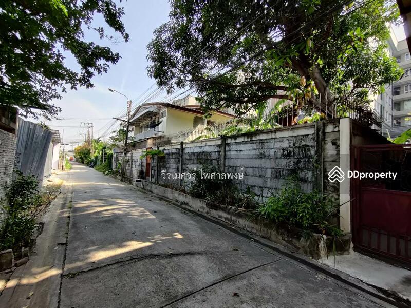 ขายที่ดิน ถนนสุขุมวิท ใกล้สถานีรถไฟฟ้า BTS (เหมาะสร้าง บ้าน และ สำนักงาน) 182.9 ตารางวา หน้ากว้าง 21