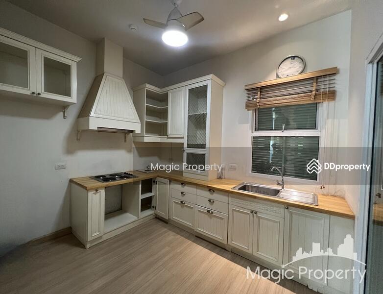 For Sale - Tristan Sukhumvit 39, Bangkok