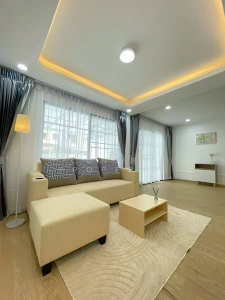 Moobaan Piyawararom Khlong 4, Pathum Thani, Sawai Pracharat Road, Bang Yitho, Thanyaburi, Pathum Thani, 4 Bedrooms, 145 sqm, Townhouse For Sale, by Connex Property, 10786708 - DDproperty.com