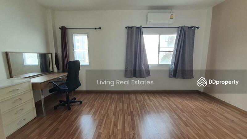 For Rent - The Roof Cheangwattana, Nonthaburi
