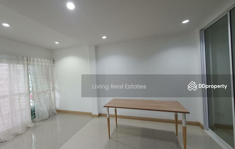For Rent - The Roof Cheangwattana, Nonthaburi
