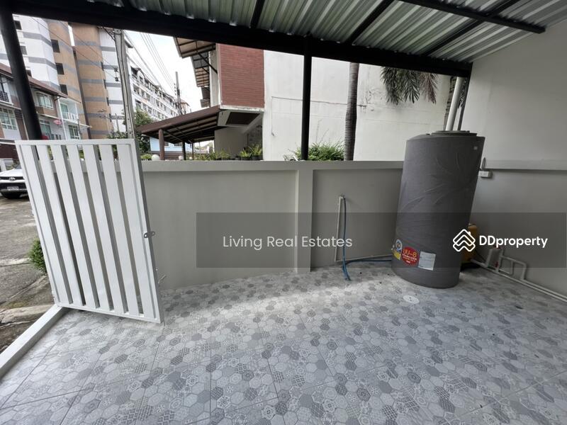 For Rent - The Roof Cheangwattana, Nonthaburi