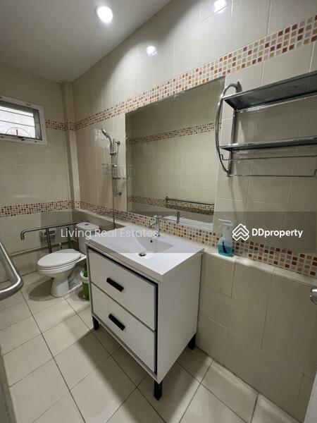 For Rent - The Roof Cheangwattana, Nonthaburi