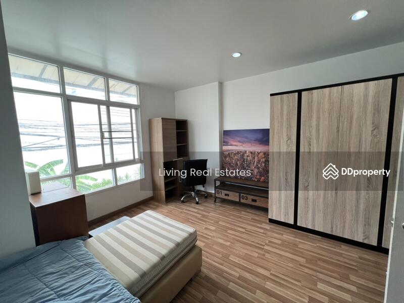 For Rent - The Roof Cheangwattana, Nonthaburi