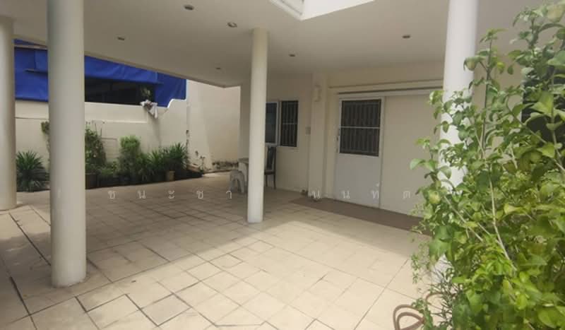 ที่ดินพร้อมบ้านเดี่ยว หมู่บ้าน ร่มเย็น 5 เนื้อที่ 60 ตรว. ถนนพระยาสุเรนทร์ เขตมีนบุรี, Bangkok, ถนนหลัก พระยาสุเรนทร์ ถนนรอง ถนนในหมู่บ้านร่มเย็น, Min Buri, Bangkok, 3 Bedrooms, 160 sqm, Single Detached House For Sale, by ชนะชาติ นนท์ตา, 10790184 - DDproperty.com