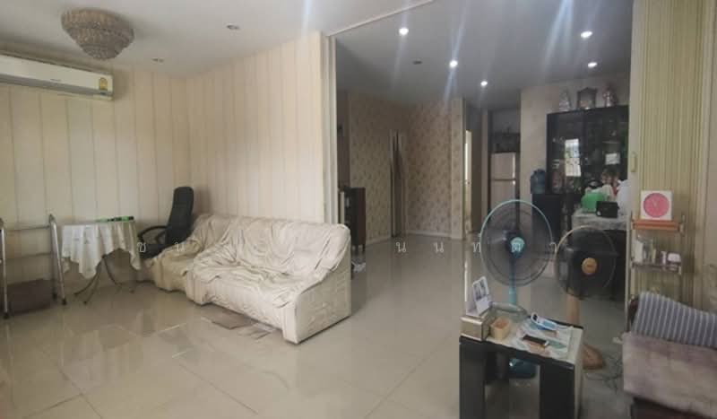 ที่ดินพร้อมบ้านเดี่ยว หมู่บ้าน ร่มเย็น 5 เนื้อที่ 60 ตรว. ถนนพระยาสุเรนทร์ เขตมีนบุรี, กรุงเทพ, ถนนหลัก พระยาสุเรนทร์ ถนนรอง ถนนในหมู่บ้านร่มเย็น, มีนบุรี, กรุงเทพ, 160 ตร.ม., บ้านเดี่ยว ขาย, โดย ชนะชาติ นนท์ตา, 10790184 - DDproperty.com
