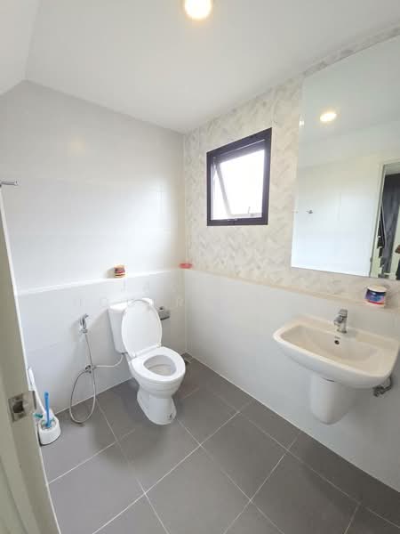 Centro Ratchapruek-Suan Phak, Nonthaburi, Bangkruai Jongtanom, Bang Kruai, Bang Kruai, Nonthaburi, 4 Bedrooms, 300 sqm, Single Detached House For Rent, by Jakarin Houpramong, 10790641 - DDproperty.com