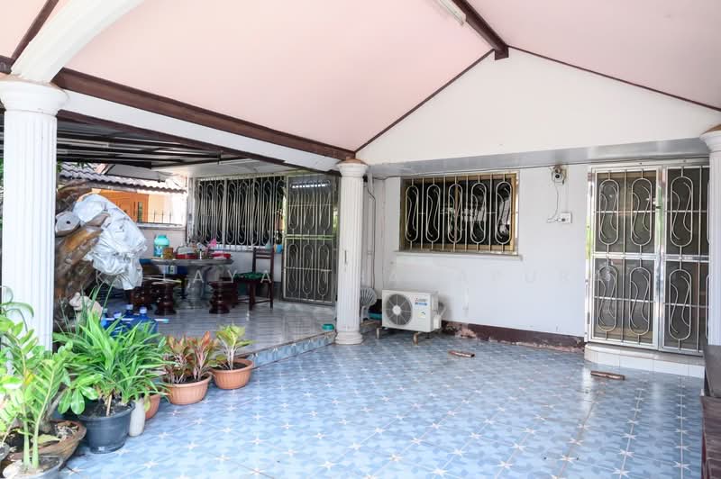H2SS-245 ต.หมากแข้ง อ.เมือง จ.อุดรธานี : Mak Khaeng Subdistrict, Mueang District, Udonthani Province, Udon Thani, แวซาย, Mak Khaeng, Muang Udon Thani, Udon Thani, 3 Bedrooms, 240 sqm, Single Detached House For Sale, by Kulaya Thanapura, 10793488 - DDproperty.com