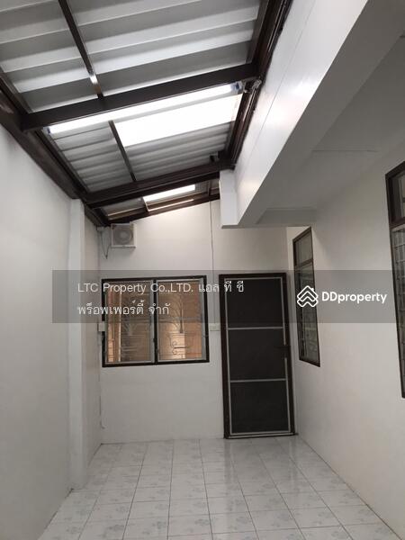 ให้เช่าบ้านเดี่ยว 2 ชั้น 50 ตร.ว 4 นอน 2 น้ำ แอร์ 5 เครื่่อง ไม่มีเฟอร์นิเจอร์ ใกล้โรงเรียนจันน์หุ่น, Bangkok, 25 ประชาราษฎร์บำเพ็ญ, Huai Khwang, Bangkok, 4 Bedrooms, 200 sqm, Single Detached House For Rent, by Khun Aranya, 10797934 - DDproperty.com