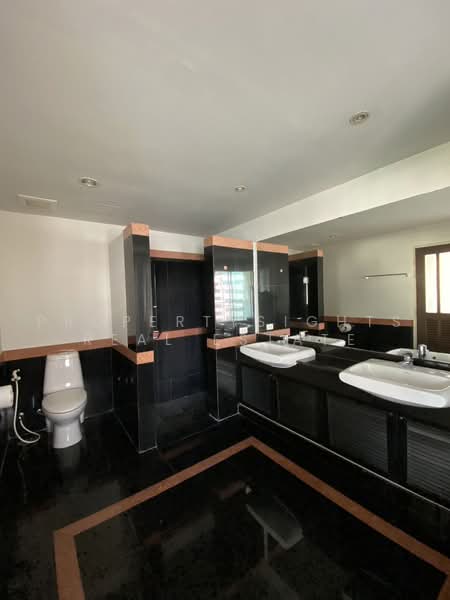 Baan Thirapa, Bangkok, 9 Soi Phra Phinit, Thung Maha Mek, Sathon, Bangkok, 3 Bedrooms, 190 sqm, Condo For Rent, by PROPERTYSIGHTS REAL ESTATE, 10810489 - DDproperty.com