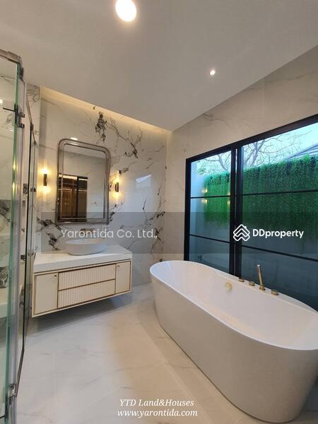 Nantawan Rama 9 - New Krungthepkreetha, Bangkok, Krungthep Kreetha Road, Saphan Sung, Saphan Sung, Bangkok, 4 Bedrooms, 302 sqm, Single Detached House For Sale, by YTD Land&houses Real Estate Agency, 10811099 - DDproperty.com
