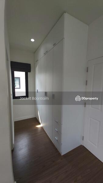 หมู่บ้านเลคนครา 3 ห้องนอน 3 ห้องน้ำ ใกล้สโมสร สระว่ายน้ำ ใกล้สนามบิน รพ.กรุงเทพ มหาวิทยาลัยขอนแก่น, ขอนแก่น, บ้านเป็ด, เมืองขอนแก่น, ขอนแก่น, 130 ตร.ม., บ้านเดี่ยว ให้เช่า, โดย จักรกฤษณ์ บุญเทียม, 10811466 - DDproperty.com