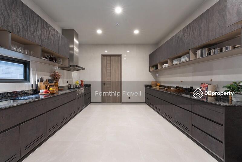 Siraninn Residences Pattanakarn, Bangkok, 585 Phatthanakan 32, Suan Luang, Bangkok, 5 Bedrooms, 820 sqm, Single Detached House For Sale, by Pornthip Flavell, 10812446 - DDproperty.com