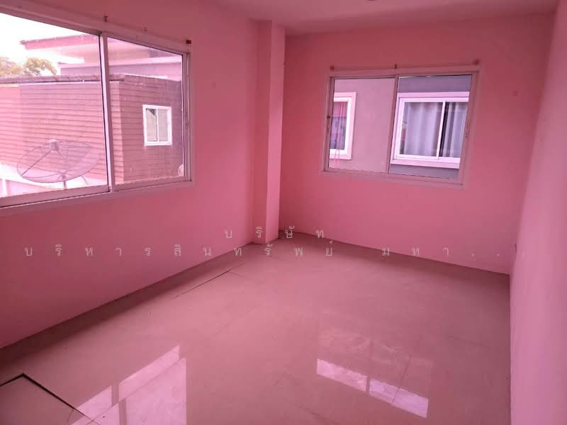 Townhouse Kansinee Ville 2 Nong Tamlueng Phan Thong Chon Buri, Chon Buri (Pattaya), 234/52 ถนนเทศบาล2, Nong Tamlung, Phan Thong, Chon Buri (Pattaya), 2 Bedrooms, 117 sqm, Townhouse For Sale, by Nopadon Iamimsamran, 10815818 - DDproperty.com