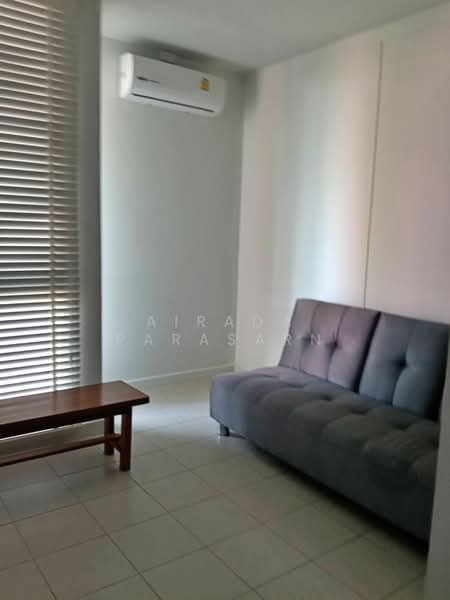 For Rent - บ้านเดี่ยว 3 ชั้น ใกล้ BTS วุฒากาศ 50 เมตร, Bangkok