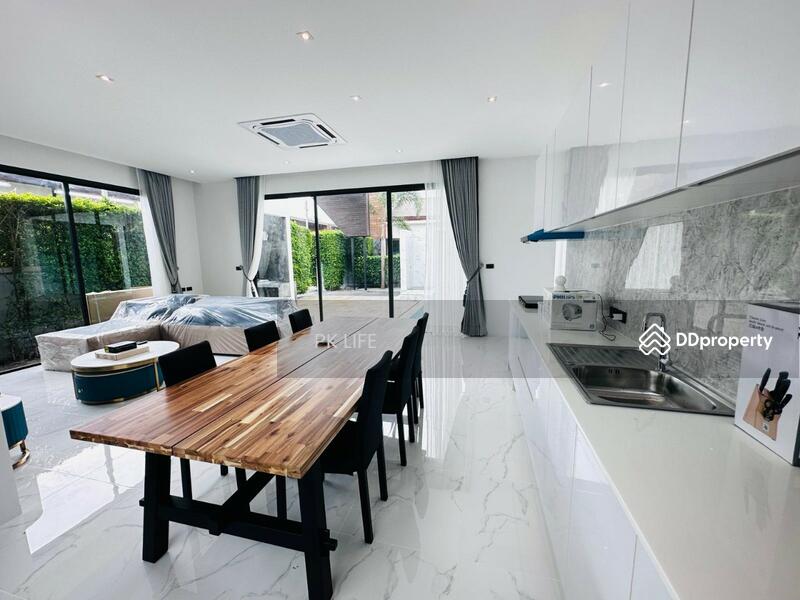 8R0491 This pool villa 3bedroom 4bathroom 90,000/month the house location at Chalong, Phuket, Chalong, Muang Phuket, Phuket, 3 Bedrooms, 300 sqm, Single Detached House For Rent, by PK LIFE Property, 10816182 - DDproperty.com