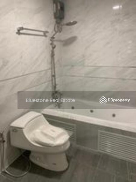 Townhouse, Soi Pridi Banomyong, 6 Beds Ensuite, Ekkamai, Bangkok, Khlong Tan Nua, Watthana, Bangkok, 6 Bedrooms, 350 sqm, Townhouse For Rent, by Thiti Boonchurn, 10816854 - DDproperty.com