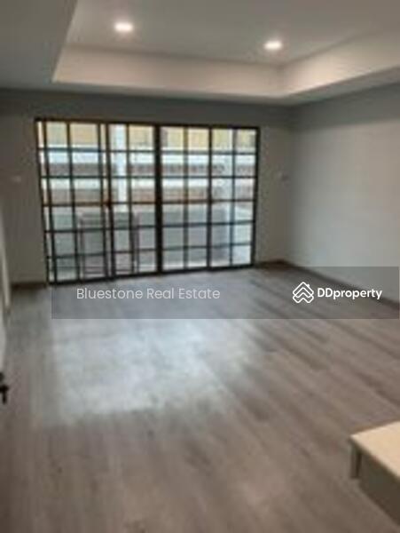 ทาวน์เฮ้าส์ อยปรีดีพนมยงค์ 6 ห้องนอน เอกมัย, กรุงเทพ, คลองตันเหนือ, วัฒนา, กรุงเทพ, 350 ตร.ม., ทาวน์เฮ้าส์ ให้เช่า, โดย Thiti Boonchurn, 10816854 - DDproperty.com