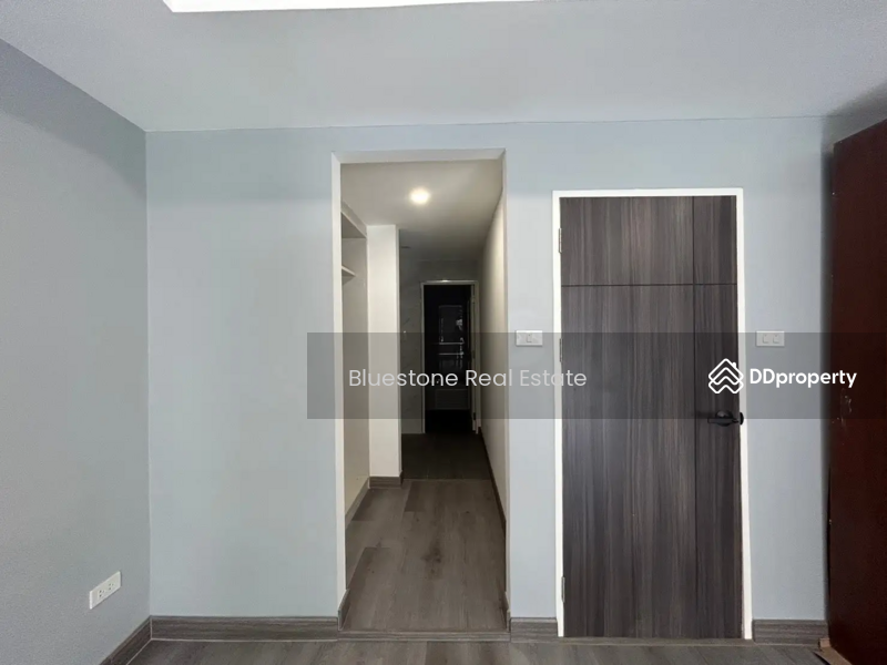 Townhouse, Soi Pridi Banomyong, 6 Beds Ensuite, Ekkamai, Bangkok, Khlong Tan Nua, Watthana, Bangkok, 6 Bedrooms, 350 sqm, Townhouse For Rent, by Thiti Boonchurn, 10816854 - DDproperty.com