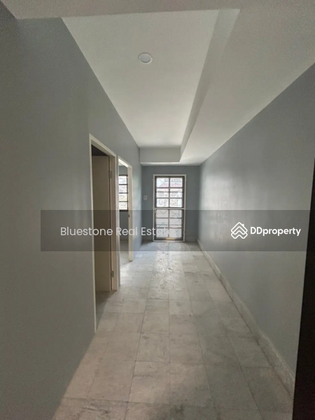 Townhouse, Soi Pridi Banomyong, 6 Beds Ensuite, Ekkamai, Bangkok, Khlong Tan Nua, Watthana, Bangkok, 6 Bedrooms, 350 sqm, Townhouse For Rent, by Thiti Boonchurn, 10816854 - DDproperty.com
