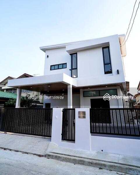 ขาย บ้านบางนาวิลล่า (ซอยบางนา-ตราด 39) บนเนื้อที่ 50 ตารางวา 4 นอน 5 น้ำ รีโนเวทใหม่พร้อมอยู่ ใกล้ C