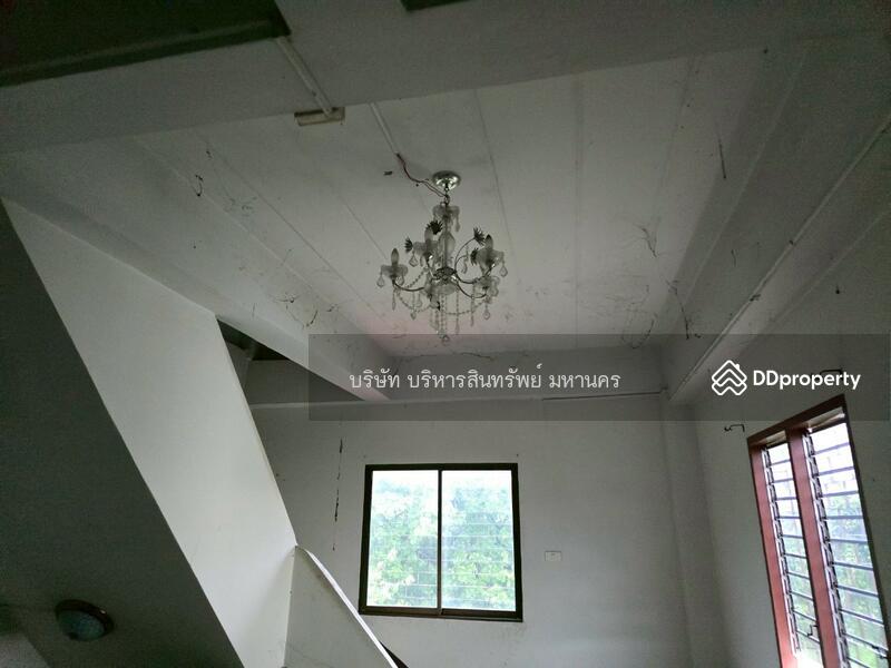 For Sale - Shophouse 266 Nong Han San Sai Chiang Mai, Chiang Mai
