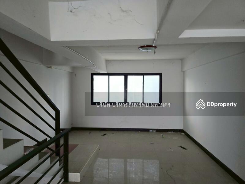 For Sale - Shophouse Ban Cho 64/1 San Sai Noi San Sai Chiang Mai, Chiang Mai