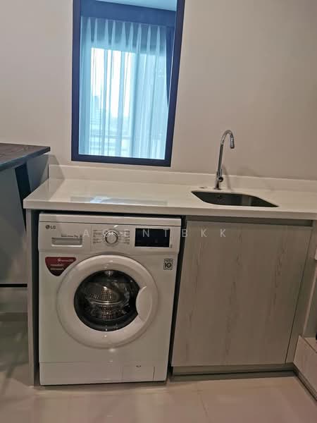 Life One Wireless, Bangkok, 1 Wireless Road, Lumphini, Pathum Wan, Bangkok, 1 Bedroom, 35 sqm, Condo For Rent, by Agentbkk, 10831606 - DDproperty.com