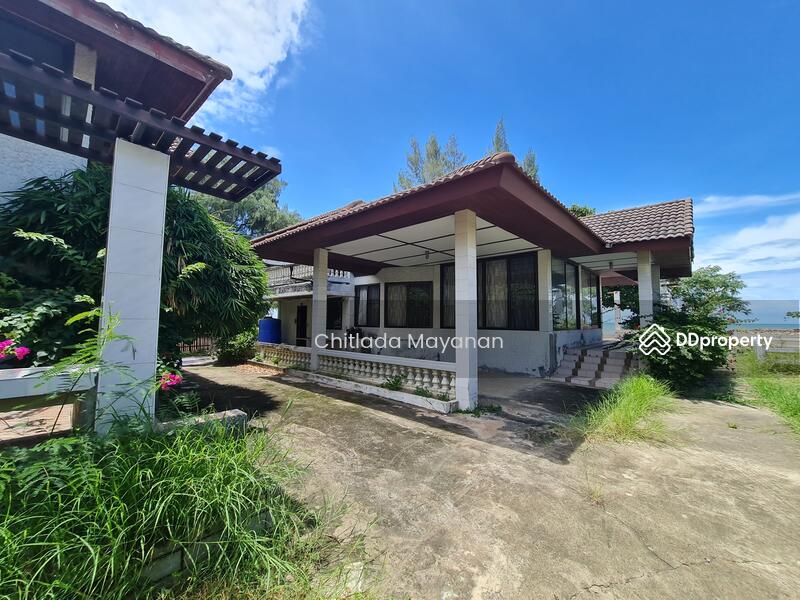 For Sale - Beach Front Villa For Sale For 2 old house, Phetchaburi