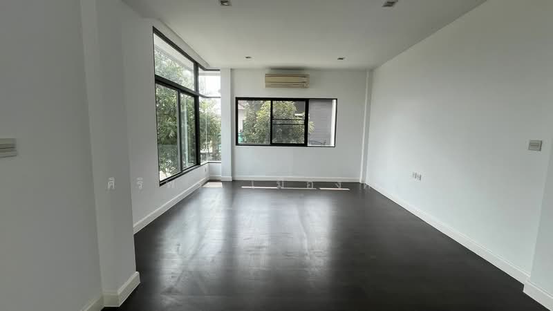 Setthasiri Onnut-Srinakarin, Bangkok, Chaloem Phrakiat Ratchakan Thi 9 Road, Prawet, Prawet, Bangkok, 4 Bedrooms, 165 sqm, Single Detached House For Sale, by ศิริพร เมืองครุธ, 10834913 - DDproperty.com