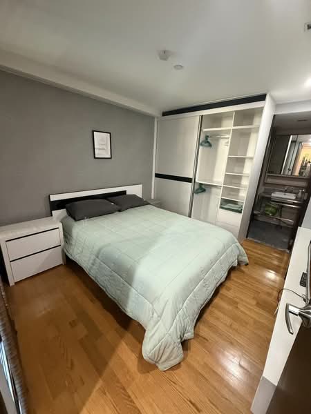 Quad Silom : ควอด สีลม, กรุงเทพ, 63 ซอยพิพัฒน์ 2 ถนนสีลม, สุริยวงศ์, บางรัก, กรุงเทพ, 45 ตร.ม., คอนโด ให้เช่า, โดย นัฏฐ์เมธิณี สุรพัฒน์, 10839853 - DDproperty.com