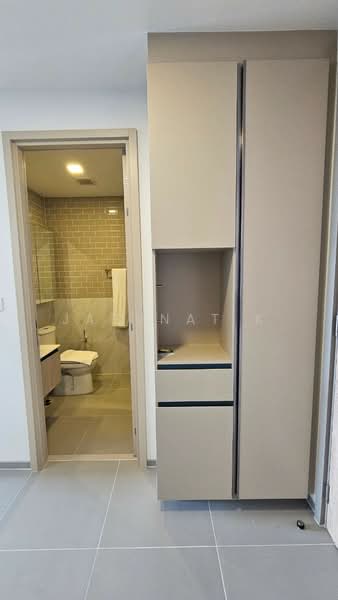 XT Phayathai, Bangkok, Phaya Thai Road, Thanon Phaya Thai, Ratchathewi, Bangkok, 1 Bedroom, 42 sqm, Condo For Rent, by Jarunat K, 10844878 - DDproperty.com