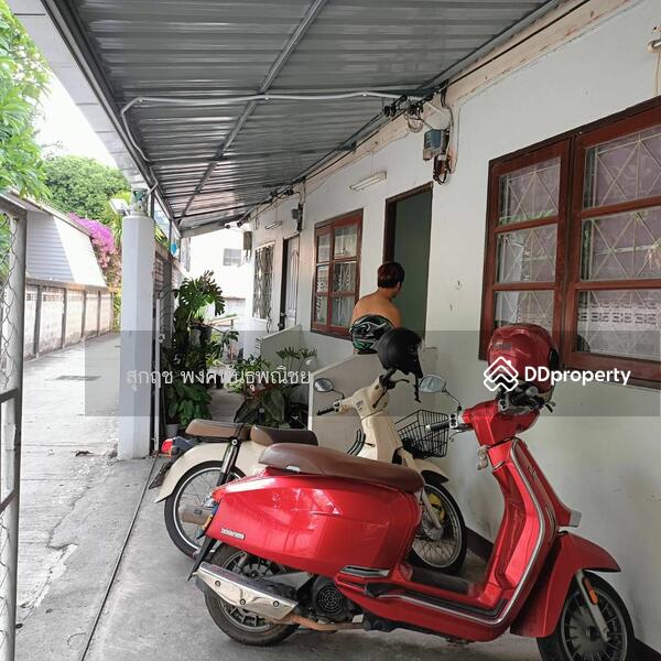 ขาย - ถนนเดชอุดม เมืองนครราชสีมา, นครราชสีมา