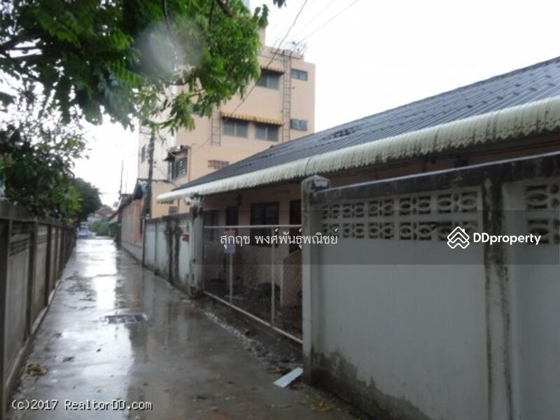 ขาย - ถนนเดชอุดม เมืองนครราชสีมา, นครราชสีมา