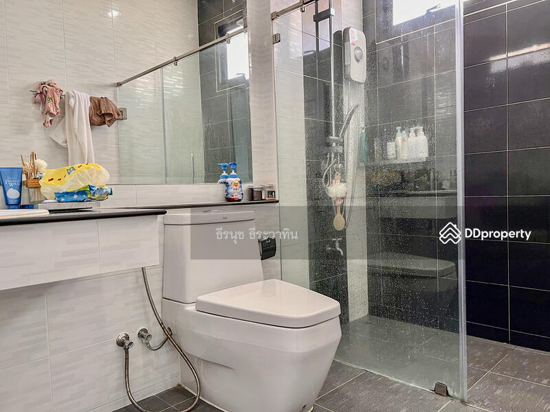 For Sale - Baan Boonyakorn Lake Park Rangsit Klong 6, Pathum Thani