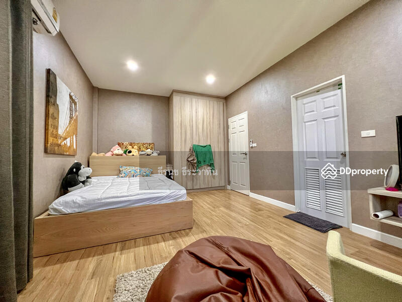 For Sale - Baan Boonyakorn Lake Park Rangsit Klong 6, Pathum Thani