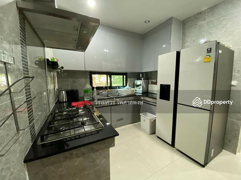 ขาย บ้านเศรษฐสิริ พัฒนาการ (ตกแต่งทั้งหลัง เฟอร์นิเจอร์ครบครัน) บนเนื้อที่ 125 ตร.ว. 4 ห้องนอน 4 ห้อ