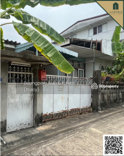 For Sale - Land with House, 40 Sq.m., in Bang Sue area, Bangkok