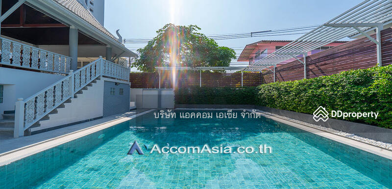 ให้เช่า - Oriental Style House in compoud with pool, กรุงเทพ